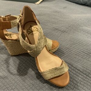 Elegant Gold Strappy Sandals